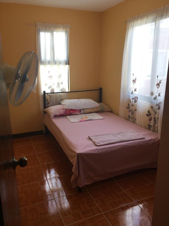 Pines Mansion Hotel Butuan City Phòng bức ảnh